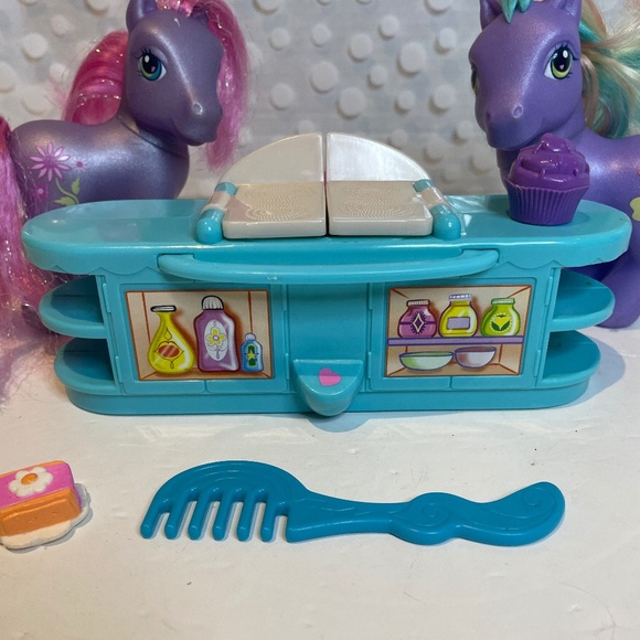 Vintage My Little Pony G3 🌈💗Celebration Castle kitchen bundle - Picture 2 of 11